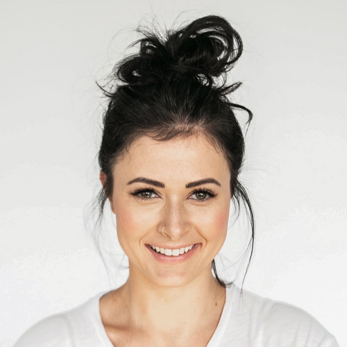 Laura Thompson